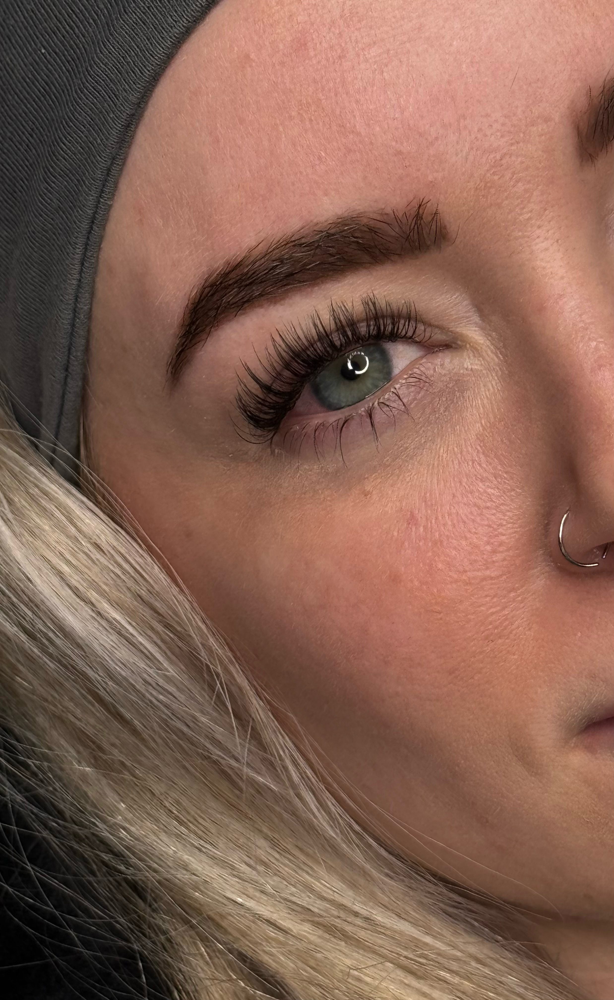 Lash extensions Lebanon TN by Erin Dockery